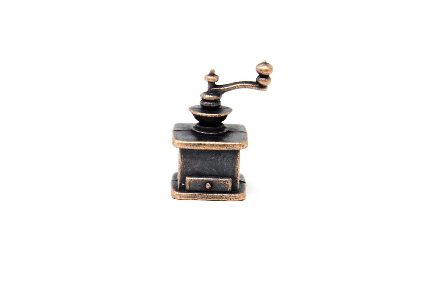 Macinino H 2,5 cm - Accessori Presepe, Cesti, Accessori Casa Macinino H 2,5 cm - Accessori Presepe, Cesti, Accessori Casa