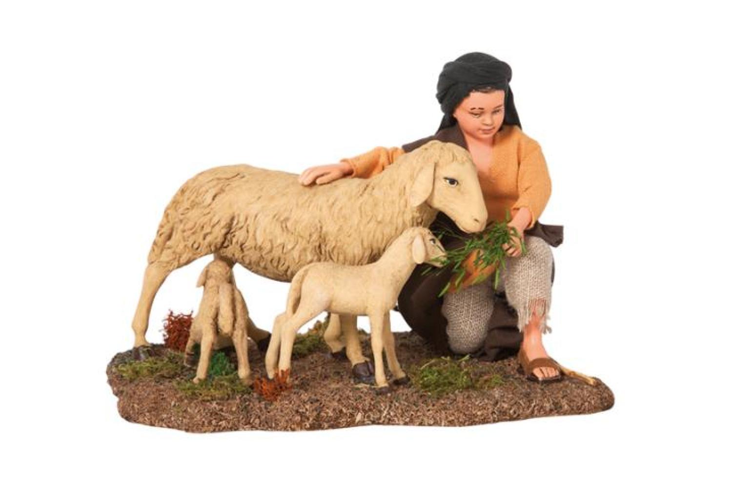 Bimbo con Pecora e Agnelli - Artistici Vestiti Fissi - 30 cm Serie 30 cm - Artistici Vestiti Fissi - 30 cm