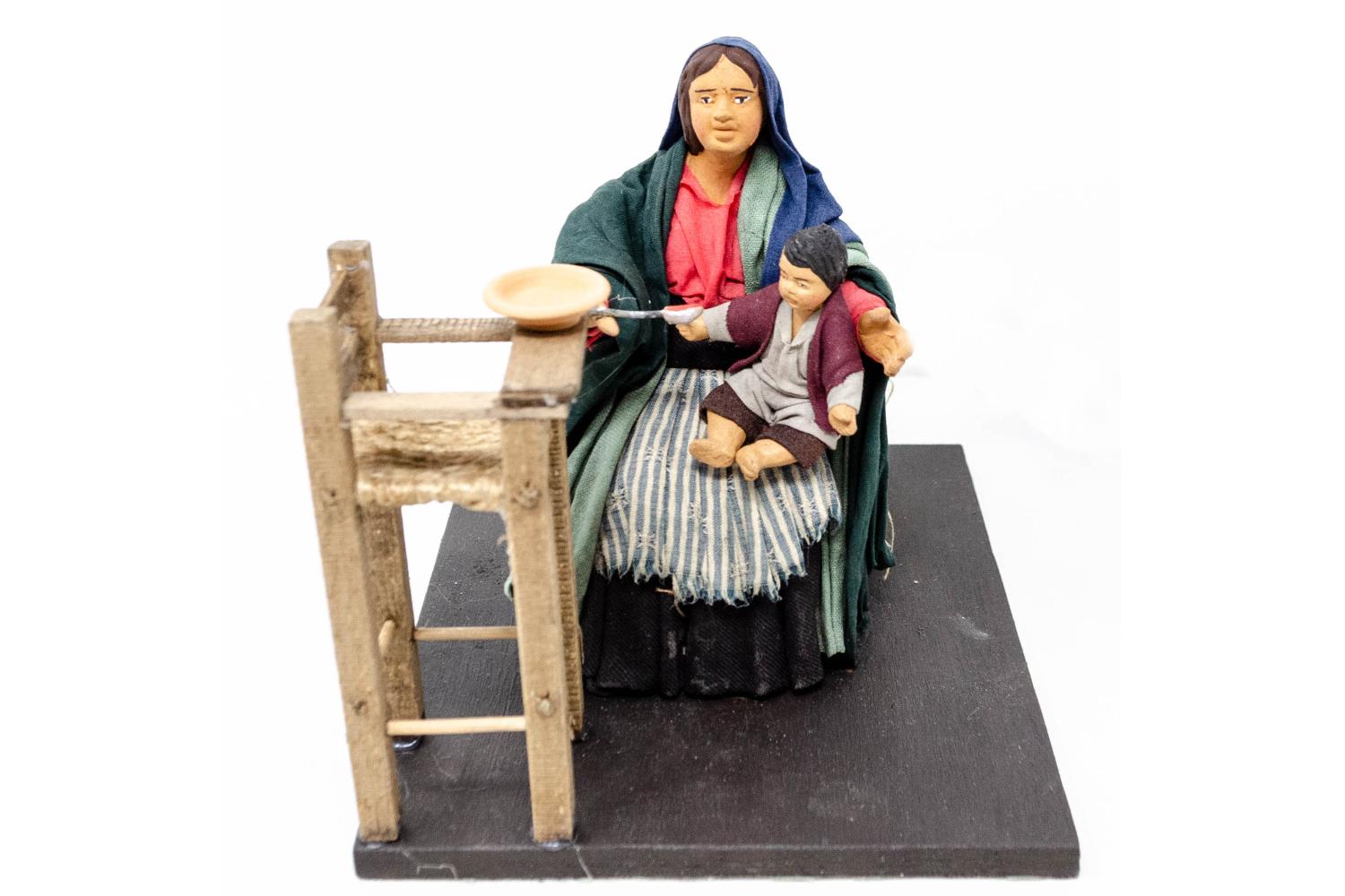 Mamma Imbocca Bimbo - h 15 cm -