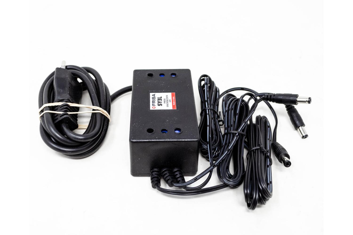 SY3L - Presa Sincronizzata 230Vac con triplo comando Led - Prese a comando LED