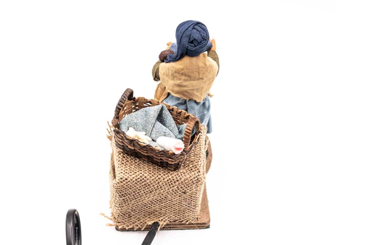 Mamma con Bimbo in Braccio - H 12 CM - Movimento - 12 cm